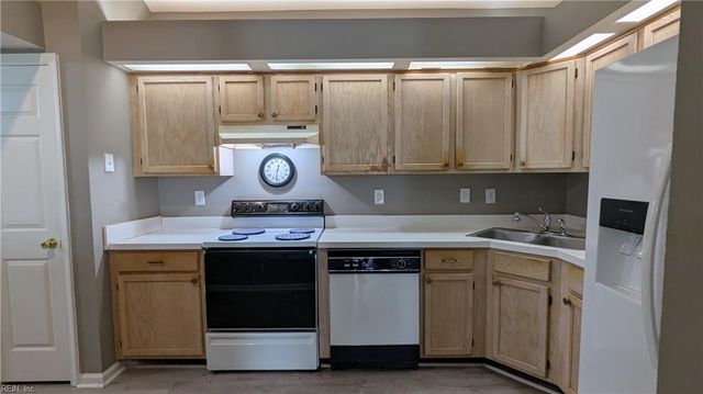 1311 Eagles Trace Path Apt A, Chesapeake, VA 23320
