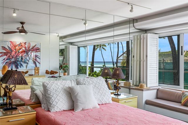 2895 Kalakaua Avenue 206, Honolulu, HI 96815