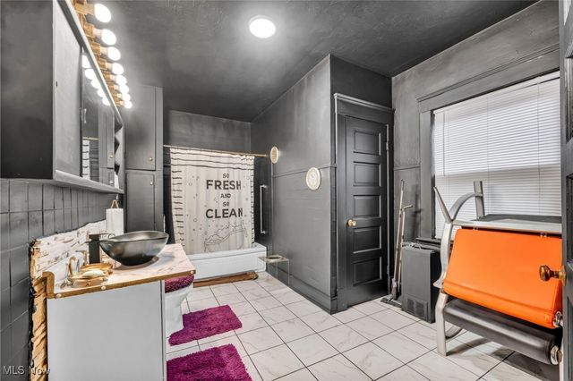 6010 Maurice Avenue, Cleveland, OH 44127