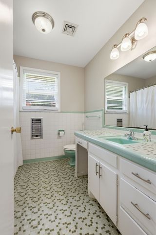 461 Manley Dr, Nashville, TN 37220