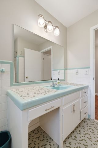 461 Manley Dr, Nashville, TN 37220
