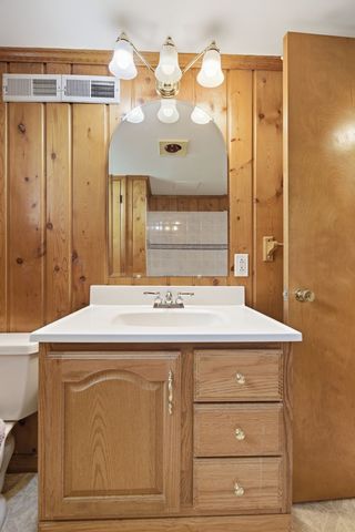 461 Manley Dr, Nashville, TN 37220