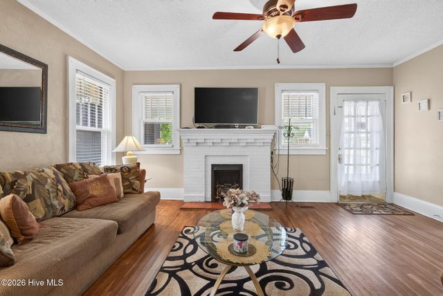 301 E Divine Street, Dunn, NC 28334