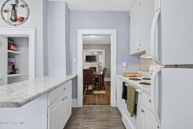 301 E Divine Street, Dunn, NC 28334