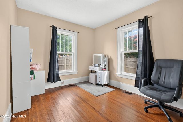 301 E Divine Street, Dunn, NC 28334