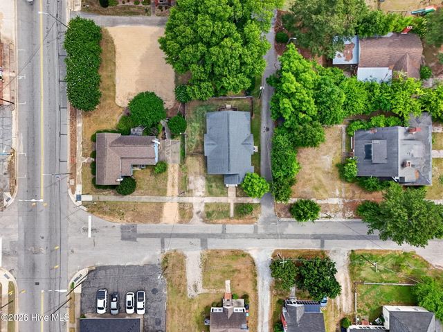 301 E Divine Street, Dunn, NC 28334