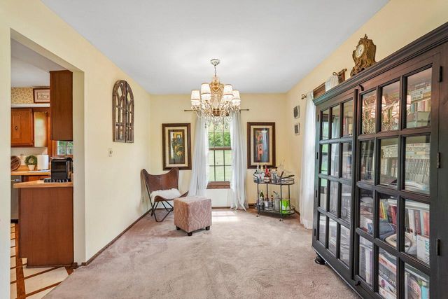 W326S7751 Squire LANE, Mukwonago, WI 53149