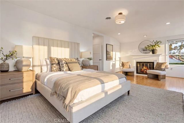 1403 N Bayfront, Newport Beach, CA 92662