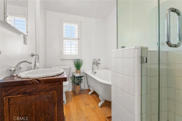 1403 N Bayfront, Newport Beach, CA 92662