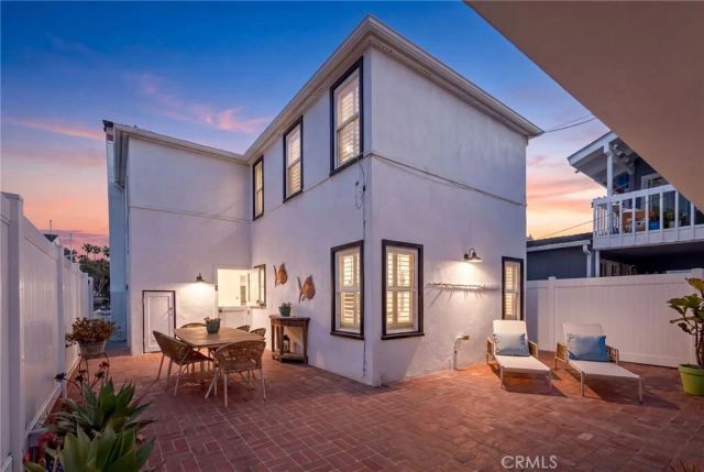 1403 N Bayfront, Newport Beach, CA 92662