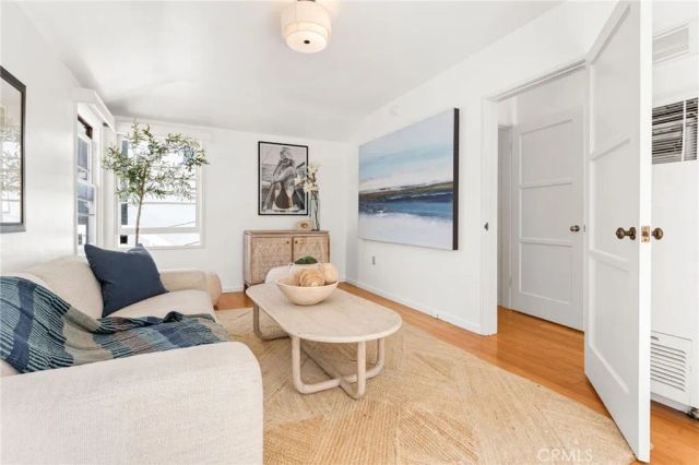 1403 N Bayfront, Newport Beach, CA 92662