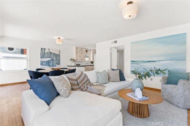 1403 N Bayfront, Newport Beach, CA 92662