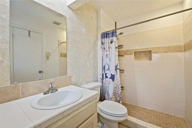 2007 Cannonade Drive, Pasadena, TX 77503