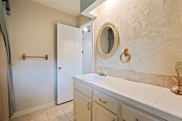 2007 Cannonade Drive, Pasadena, TX 77503