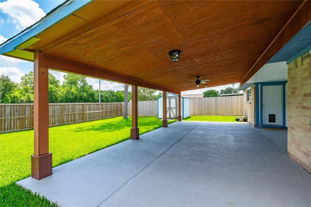 2007 Cannonade Drive, Pasadena, TX 77503