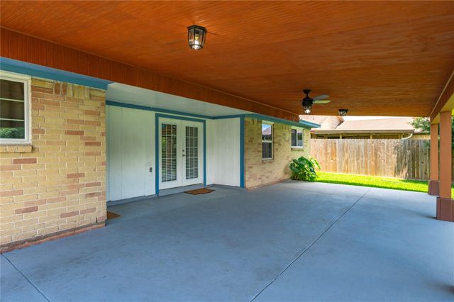 2007 Cannonade Drive, Pasadena, TX 77503