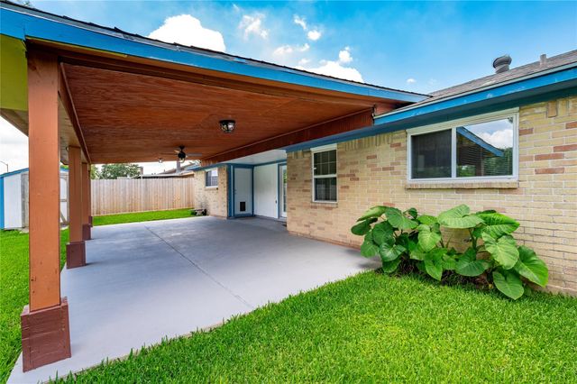 2007 Cannonade Drive, Pasadena, TX 77503