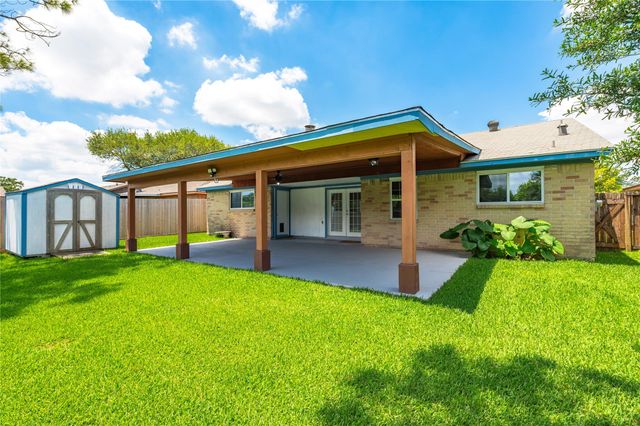 2007 Cannonade Drive, Pasadena, TX 77503