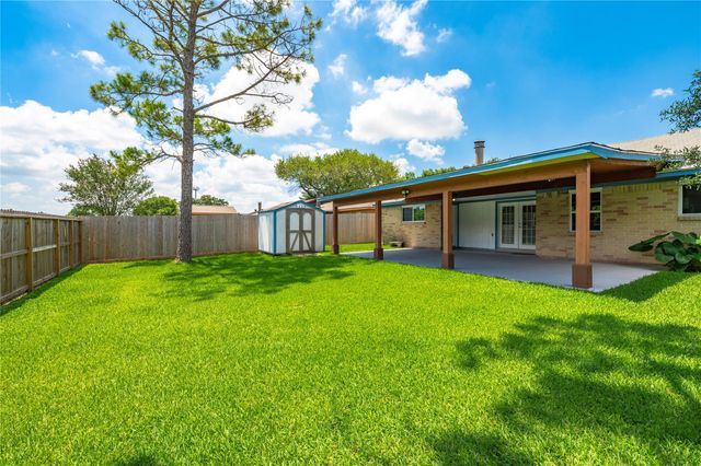 2007 Cannonade Drive, Pasadena, TX 77503