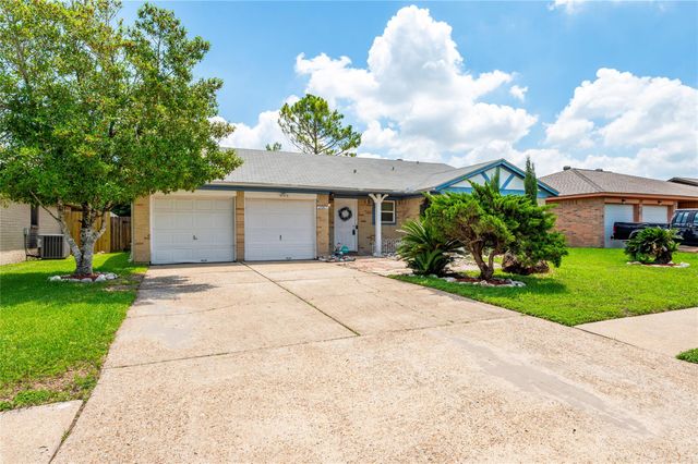 2007 Cannonade Drive, Pasadena, TX 77503