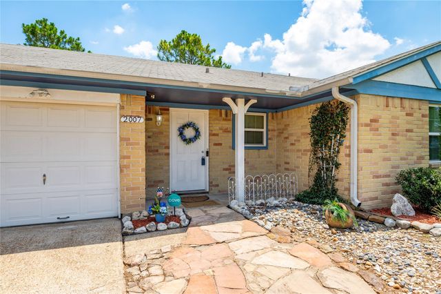 2007 Cannonade Drive, Pasadena, TX 77503