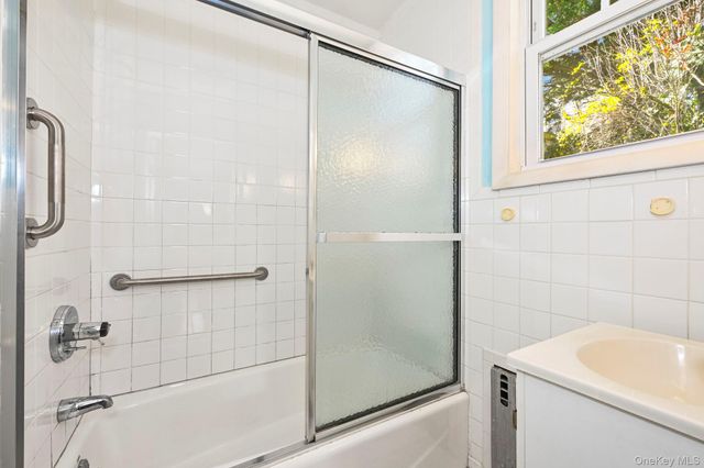 50 Sherwood Drive, Larchmont, NY 10538