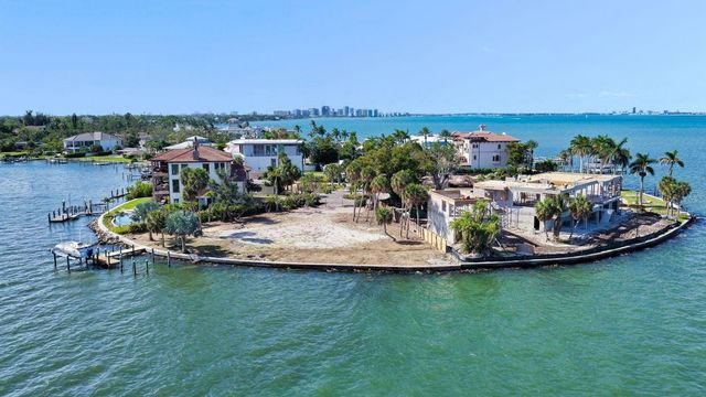 305 S SHORE DRIVE S, Sarasota, FL 34234