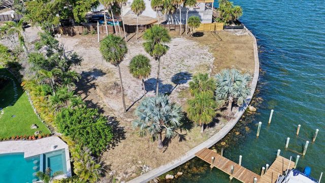 305 S SHORE DRIVE S, Sarasota, FL 34234