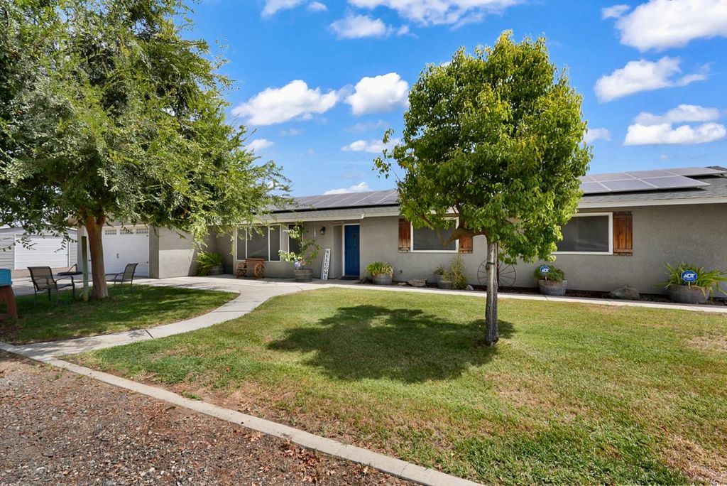 Image 1 of property listing at 24143 Road 15, Chowchilla, CA 93610