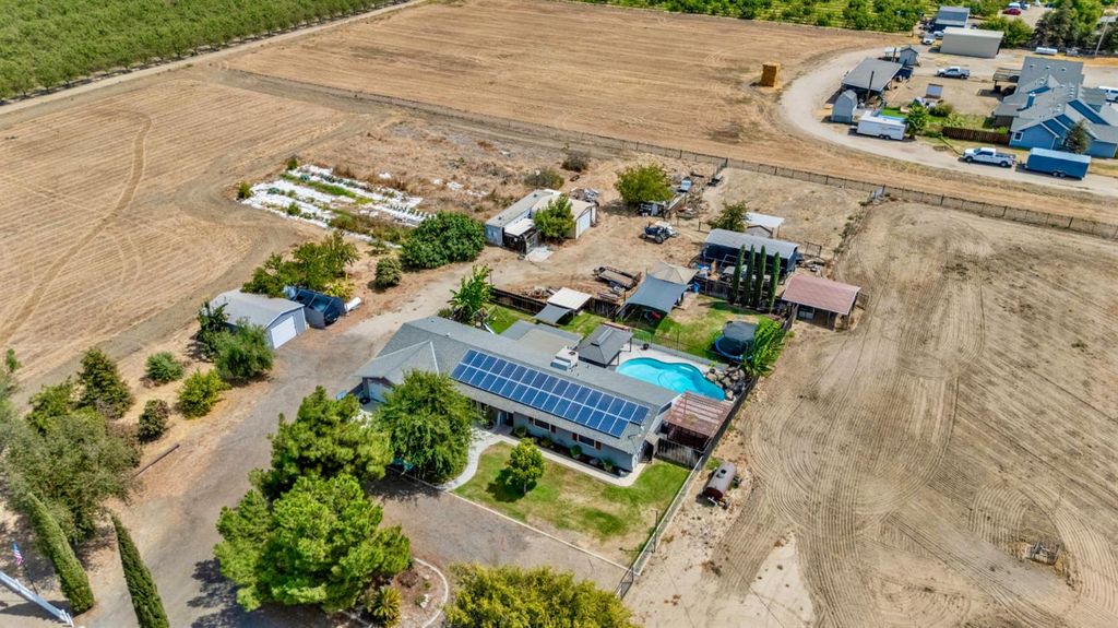 Image 29 of property listing at 24143 Road 15, Chowchilla, CA 93610