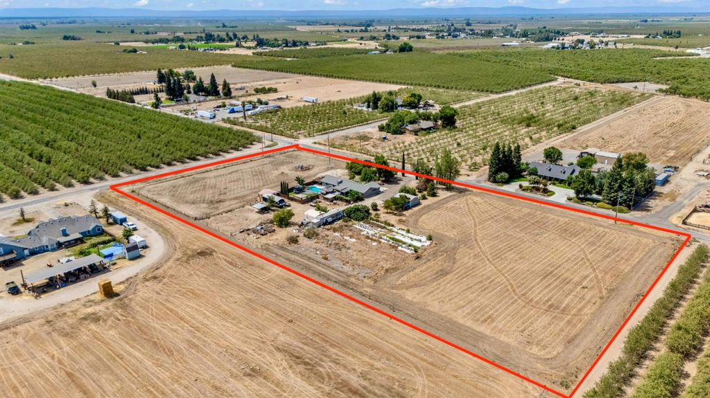 Image 35 of property listing at 24143 Road 15, Chowchilla, CA 93610