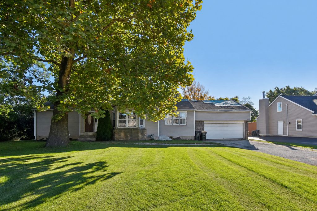 3409 N Betty Drive, Arlington Heights, IL 60004 — photo 2