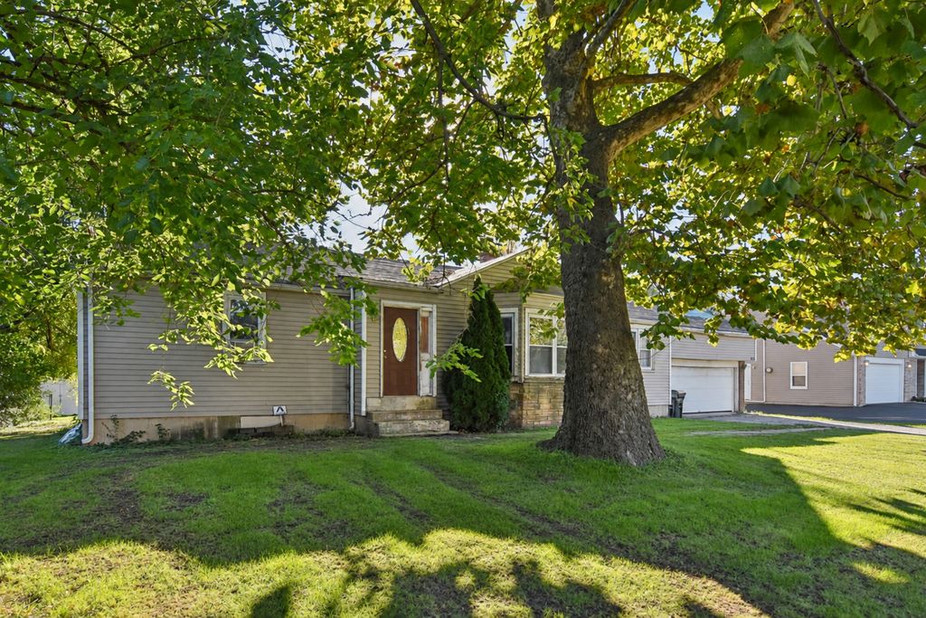 3409 N Betty Drive, Arlington Heights, IL 60004 — photo 3