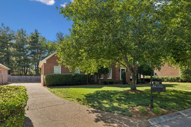 1612 Kinnard Dr, Franklin, TN 37064