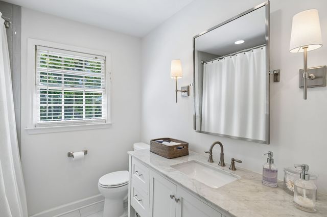 1612 Kinnard Dr, Franklin, TN 37064