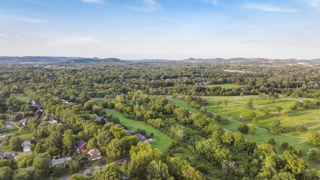 1612 Kinnard Dr, Franklin, TN 37064
