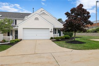 21872 Addington Boulevard 15, Rocky River, OH 44116