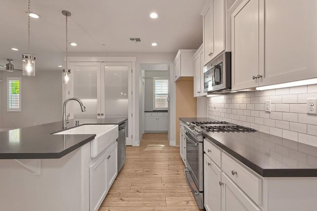 502 Blair Bridge Rd, Lincoln, CA 95648