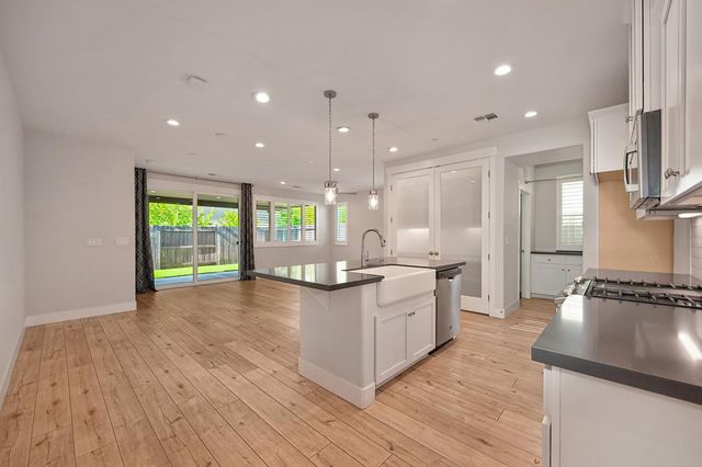 502 Blair Bridge Rd, Lincoln, CA 95648