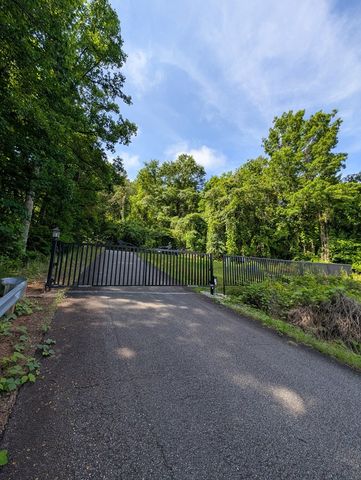 Tr 2 Flacon, Hayesville, NC 28904