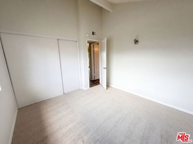 18400 Bermuda Street, Los Angeles, CA 91326