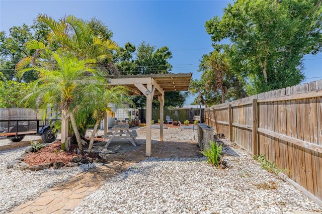 928 GROVELAND AVENUE, Venice, FL 34285