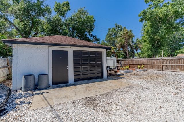 928 GROVELAND AVENUE, Venice, FL 34285