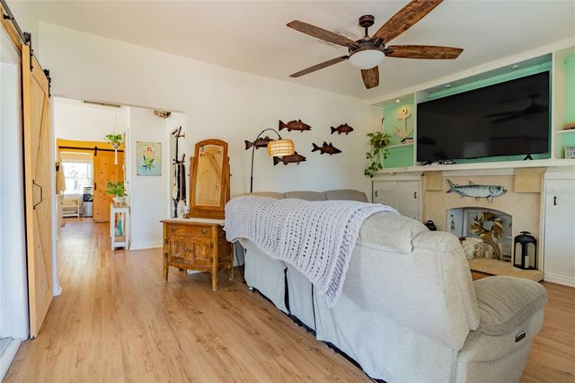 928 GROVELAND AVENUE, Venice, FL 34285