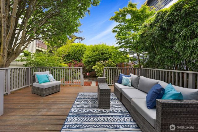 2642 NW 87th Street, Seattle, WA 98117