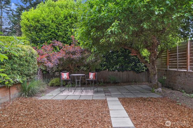 2642 NW 87th Street, Seattle, WA 98117