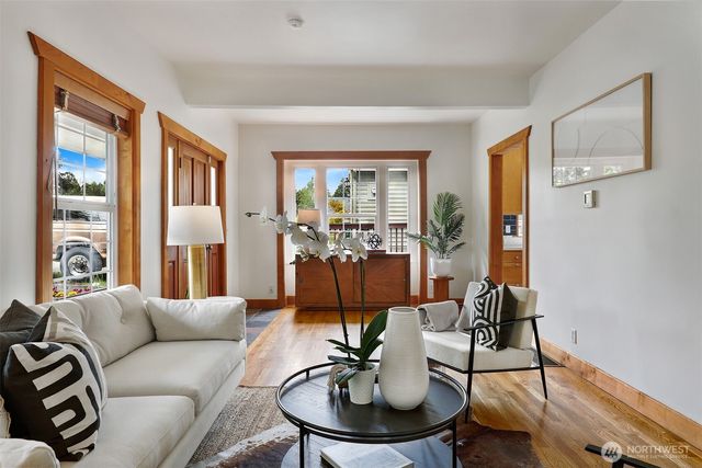 2642 NW 87th Street, Seattle, WA 98117