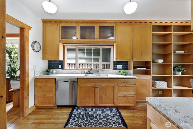 2642 NW 87th Street, Seattle, WA 98117