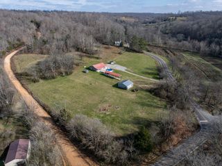8310 Dog Creek Rd, Primm Springs, TN 38476