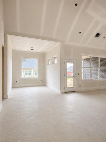 11817 NW 108th Place, Yukon, OK 73099